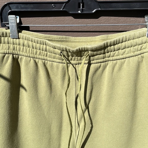 Lululemon Loungeful High Rise Crop Pants - Picture 7 of 12